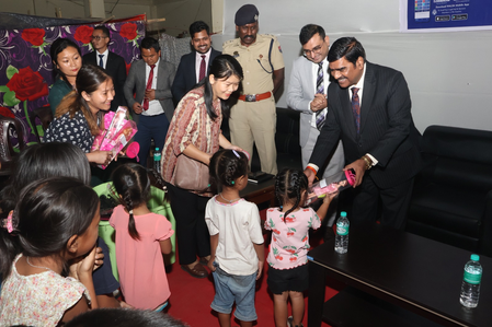 Manipur Chief Justice praises joint efforts for providing relief to displaced people