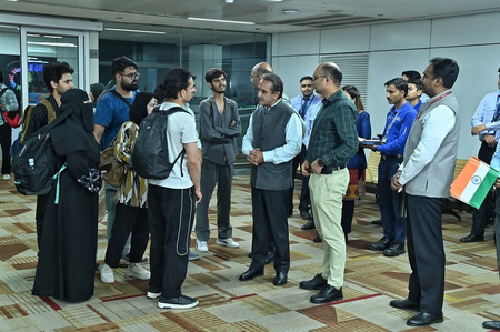 Kashmiri students safely back to Delhi from Iran, flag poor bus quality to reach home in J&K