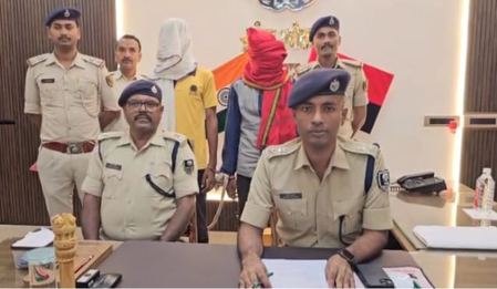 Bihar: Illegal cigarette factory busted in Rohtas, multi-crore machine seized Bihar: Illegal cigarette factory busted in Rohtas, multi-crore machine seized