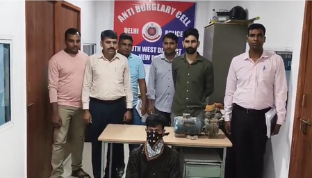Delhi Police nab serial burglar after scanning 50 CCTVs Delhi Police nab serial burglar after scanning 50 CCTVs