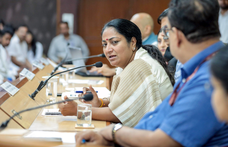 Delhi CM orders crackdown on encroachment on MAMC campus Delhi CM orders crackdown on encroachment on MAMC campus