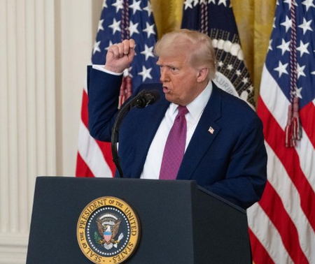 Israel & Iran came to me: Trump reaffirms ceasefire claim amid renewed missile attack Israel & Iran came to me: Trump reaffirms ceasefire claim amid renewed missile attack