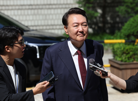 South Korea: Special counsel seeks warrant to detain ex-President Yoon South Korea: Special counsel seeks warrant to detain ex-President Yoon