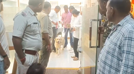 Six held within 24 hours for Rs 4 crore jewellery heist in Bokaro Six held within 24 hours for Rs 4 crore jewellery heist in Bokaro