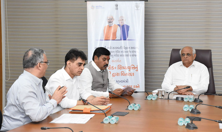 CM Setu Yojana: Gujarat Cabinet hikes honorarium for specialist doctors CM Setu Yojana: Gujarat Cabinet hikes honorarium for specialist doctors