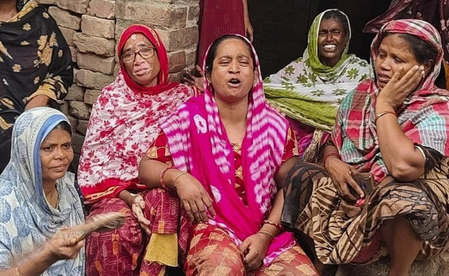 Kaliganj blast: Family members of minor girl refuse compensation, seek proper probe Kaliganj blast: Family members of minor girl refuse compensation, seek proper probe