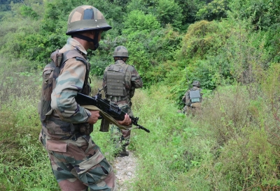 J&K gunfight: Four terrorists trapped in Udhampur's Bihali (Ld)