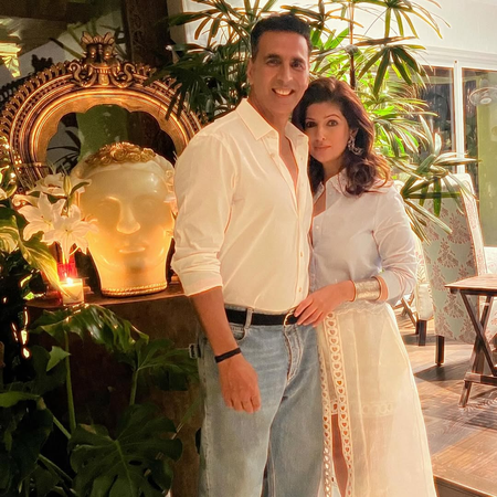Twinkle Khanna reveals how she booked a restaurant for herself and Akshay Kumar with a recession tip Twinkle Khanna reveals how she booked a restaurant for herself and Akshay Kumar with a recession tip