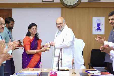 Gujarat: HM Shah stresses library modernisation and digital access