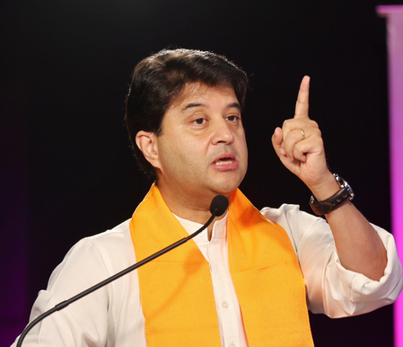 'Congress not concerned about country's pride': Jyotiraditya Scindia on Rahul's 'surrender' jibe
