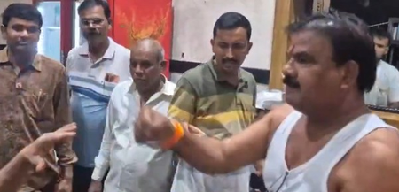 Sena MLA has sharper sense of smell, taunts Saamana slamming assault on canteen worker