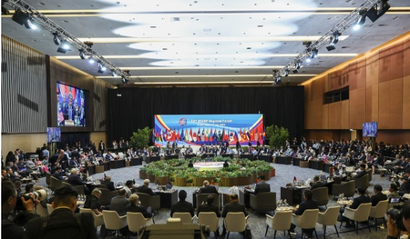 ASEAN, regional partners call for 'complete denuclearization' of Korean Peninsula ASEAN, regional partners call for 'complete denuclearization' of Korean Peninsula