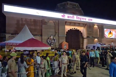 Devotees throng Varanasi on first Monday of Shravan