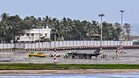 Stranded British jet in Kerala capital finally revs up; waiting for permission to return