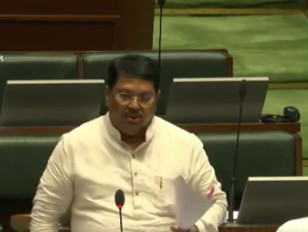 Maharashtra has become a state of 20 pc commission: Congress leader Vijay Wadettiwar