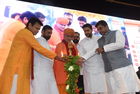 कायस्थ महापंचायत में मतदान दिवस को कर्तव्य दिवस के रूप में मनाने का निर्णय, स्टैच्यू ऑफ विजडम की रखी गई मांग कायस्थ महापंचायत में मतदान दिवस को कर्तव्य दिवस के रूप में मनाने का निर्णय, स्टैच्यू ऑफ विजडम की रखी गई मांग