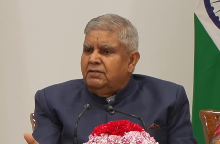 मानसून सत्र से पहले उपराष्ट्रपति धनखड़ की अपील, परस्पर सम्मान रखें और व्यक्तिगत हमलों से बचें मानसून सत्र से पहले उपराष्ट्रपति धनखड़ की अपील, परस्पर सम्मान रखें और व्यक्तिगत हमलों से बचें