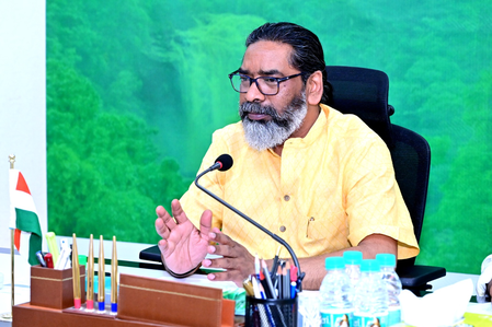 झारखंड नाबालिग से दुष्कर्म कर बनाया अश्लील वीडियो, सीएम ने दिए सख्त कार्रवाई के निर्देश झारखंड नाबालिग से दुष्कर्म कर बनाया अश्लील वीडियो, सीएम ने दिए सख्त कार्रवाई के निर्देश