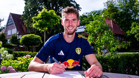 Leeds United sign midfielder Anton Stach from Hoffenheim on four-year deal