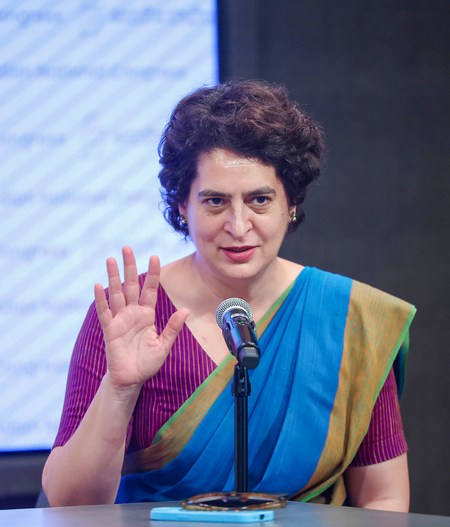 विपक्षी नेता को सदन में बोलने नहीं देते, प्रियंका गांधी वाड्रा का आरोप