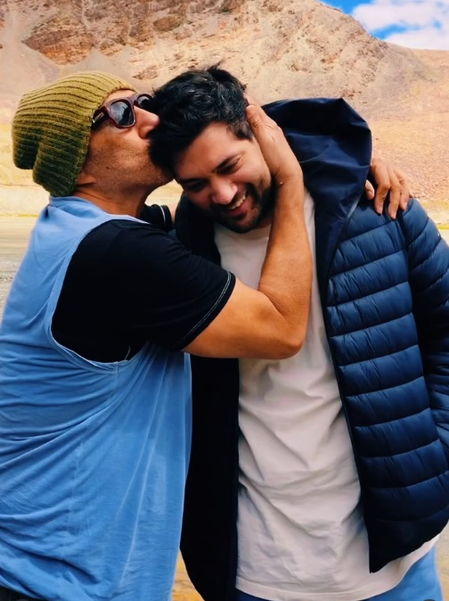 Sunny Deol shares glimpse of 'father-son' trip with Rajveer in the Himalayas Sunny Deol shares glimpse of 'father-son' trip with Rajveer in the Himalayas