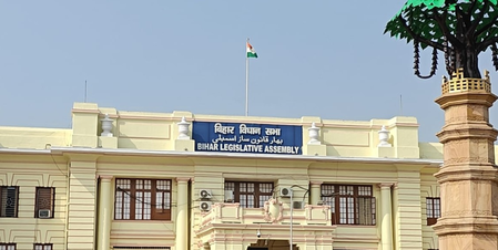 बिहार विधानसभा मानसून सत्र मतदाता सूची गहन पुनरीक्षण पर विपक्ष का हंगामा, पक्ष ने बताया इसे लोकतंत्र के लिए जरूरी बिहार विधानसभा मानसून सत्र मतदाता सूची गहन पुनरीक्षण पर विपक्ष का हंगामा, पक्ष ने बताया इसे लोकतंत्र के लिए जरूरी
