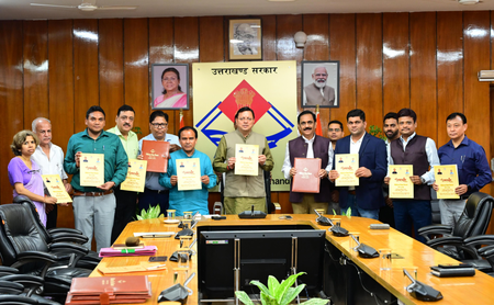 राजकीय मेडिकल कॉलेज देहरादून और हल्द्वानी में तीमारदारों के लिए बनाए जाएंगे विश्राम गृह, एमओयू पर हस्ताक्षर राजकीय मेडिकल कॉलेज देहरादून और हल्द्वानी में तीमारदारों के लिए बनाए जाएंगे विश्राम गृह, एमओयू पर हस्ताक्षर