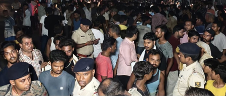 मुजफ्फरपुर कबाड़ कारोबारी की हत्या, दुकान के बाहर मारी गई गोली मुजफ्फरपुर कबाड़ कारोबारी की हत्या, दुकान के बाहर मारी गई गोली