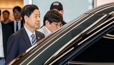 South Korea-US '2+2' trade talks postponed due to Bessent's urgent schedule: finance ministry