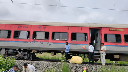 Mahima-Gosain Express' coach derails near Sambalpur, no casualties
