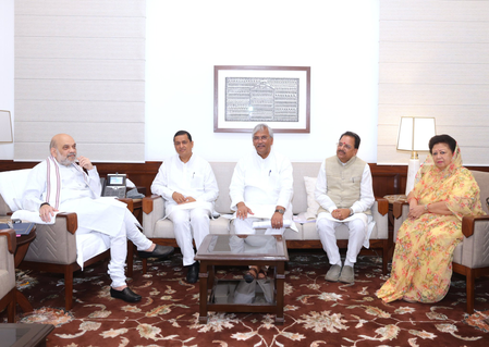Uttarakhand MPs meet HM Amit Shah, seek strictest action in LUCC fraud case