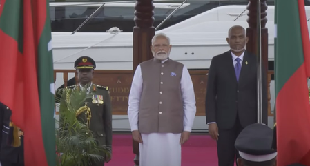 मालदीव में पीएम मोदी को गार्ड ऑफ ऑनर, दोनों देशों के बीच द्विपक्षीय वार्ता