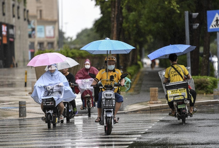 Northeast China issues alerts for rainstorms, flooding