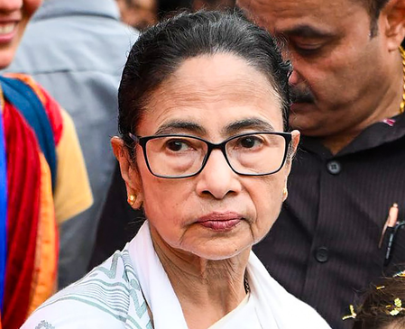 Discontent brewing among Community Health officers over 'wage disparity' in Bengal