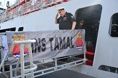 Top Russian Navy official visits INS Tamal, discusses key areas of defence cooperation with India