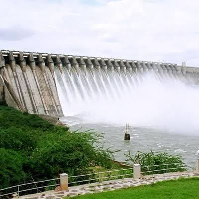 As Hogenakkal waterfalls in TN see surge in flow, tourists barred