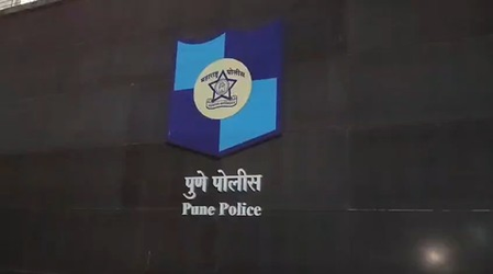 पुणे पुलिस ने रेव पार्टी पर डाली रेड, मास्टरमांइड भी गिरफ्त में पुणे पुलिस ने रेव पार्टी पर डाली रेड, मास्टरमांइड भी गिरफ्त में