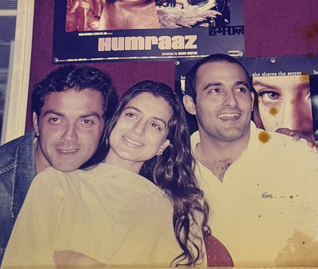 Ameesha Patel drops a throwback pic with 'Humraaz' co-stars Bobby Deol & Akshaye Khanna Ameesha Patel drops a throwback pic with 'Humraaz' co-stars Bobby Deol & Akshaye Khanna