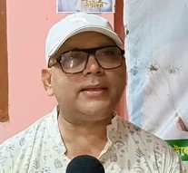 भारत-पाकिस्तान मैच पर केंद्र सरकार के निर्णय के साथ सुजय हाजरा भारत-पाकिस्तान मैच पर केंद्र सरकार के निर्णय के साथ सुजय हाजरा