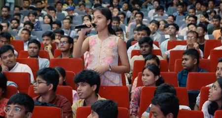 'Deshbhakti Quiz' organised in Guwahati; over 300 teams from Assam, other states participate