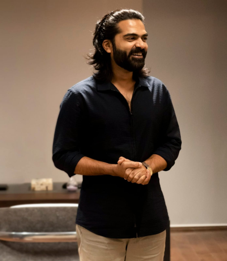 Shooting for Vetrimaran's film with Simbu to begin in August second week? Shooting for Vetrimaran's film with Simbu to begin in August second week?