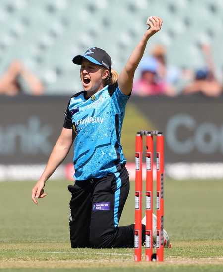 Adelaide Strikers re-sign Jemma Barsby and Liam Scott ahead of WBBL 11 & BBL 15