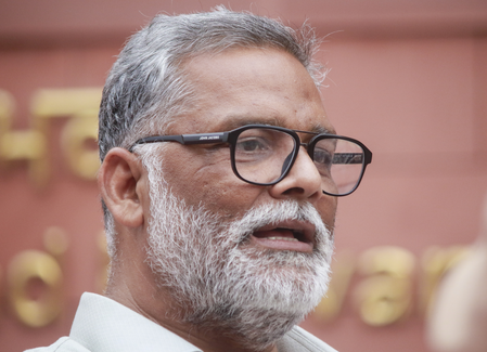 पप्पू यादव ने कश्मीरियों का जताया आभार तो धर्मेंद्र यादव बोले- देश की सेना ने जीता यह युद्ध