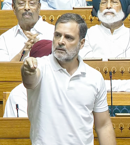 पीएम मोदी ने अपने भाषण में नहीं किया चीन और ट्रंप का जिक्र राहुल गांधी पीएम मोदी ने अपने भाषण में नहीं किया चीन और ट्रंप का जिक्र राहुल गांधी