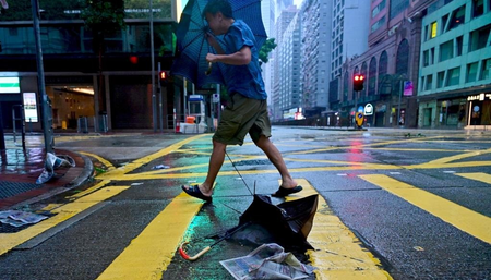 Hong Kong issues 1st black rainstorm warning of year