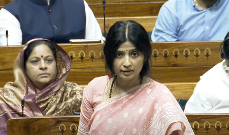 सीजफायर पर डोनाल्ड ट्रंप का बयान सरकार की विदेश नीति की विफलता डिंपल यादव सीजफायर पर डोनाल्ड ट्रंप का बयान सरकार की विदेश नीति की विफलता डिंपल यादव