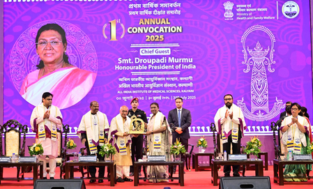 Doctors need to be lifelong learners to remain updated on modern medical methods: President Murmu