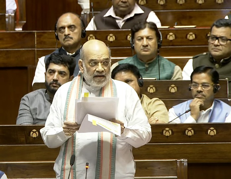 कांग्रेस को राष्ट्रीय सुरक्षा नहीं, वोट बैंक-तुष्टिकरण की फिक्र, राज्यसभा में विपक्ष पर बरसे अमित शाह कांग्रेस को राष्ट्रीय सुरक्षा नहीं, वोट बैंक-तुष्टिकरण की फिक्र, राज्यसभा में विपक्ष पर बरसे अमित शाह