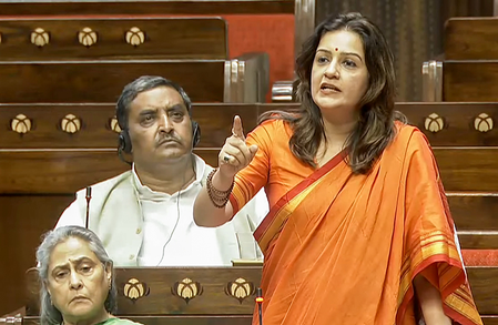 देश को आर्थिक असमानता और बेरोजगारी जैसी चुनौतियों से निपटना होगा प्रियंका चतुर्वेदी देश को आर्थिक असमानता और बेरोजगारी जैसी चुनौतियों से निपटना होगा प्रियंका चतुर्वेदी