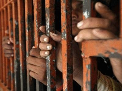 बांग्लादेश: जेलों में 'हत्याओं' पर आवामी लीग ने यूनुस सरकार की निंदा की